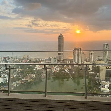 Altair Luxury Colombo By Miracleアパートメント エクステリア 写真