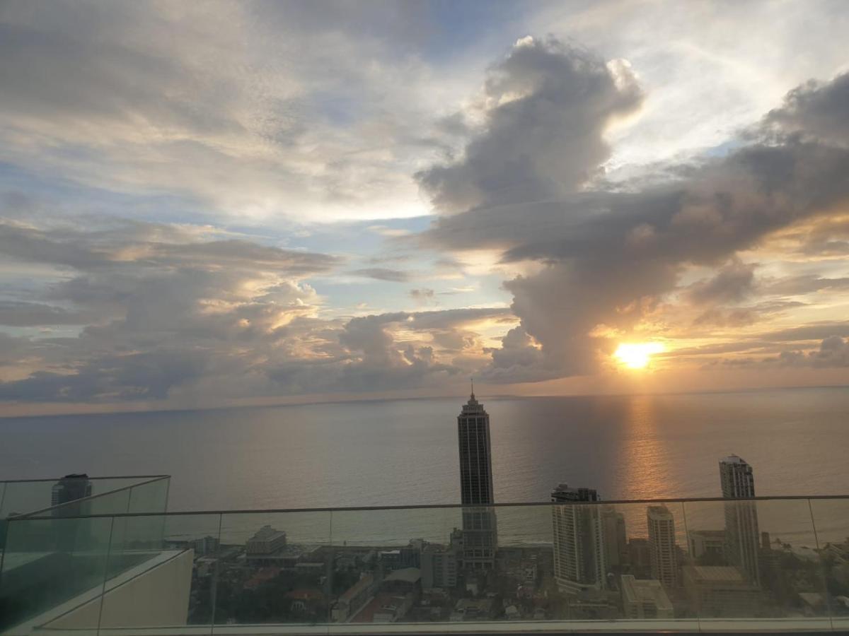Altair Luxury Colombo By Miracleアパートメント エクステリア 写真