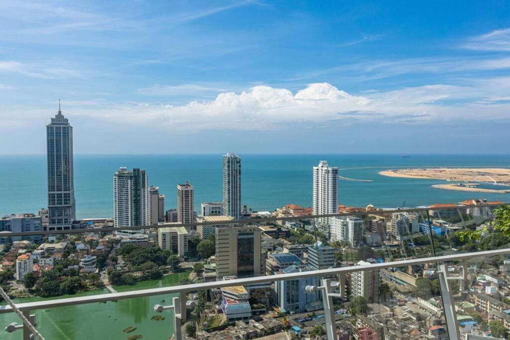 Altair Luxury Colombo By Miracleアパートメント エクステリア 写真